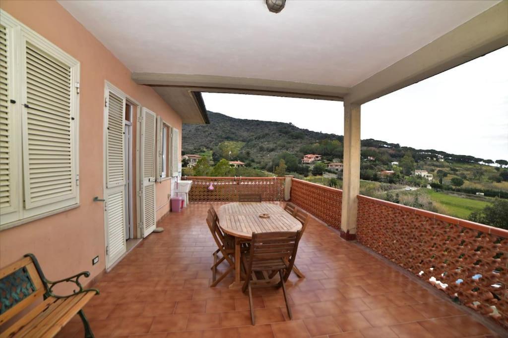 Casa Vacanze Il Pastore Tedesco Portoferraio Exterior foto